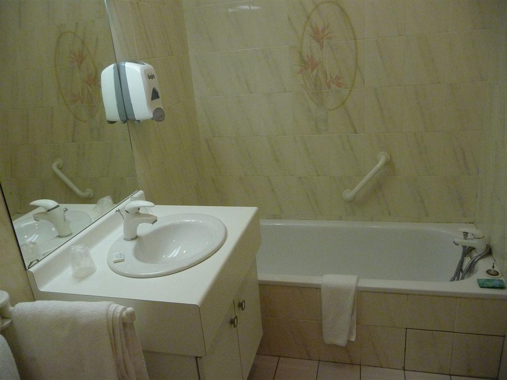 Residence Thermale Du Parc Ornolac-Ussat-les-Bains Luaran gambar